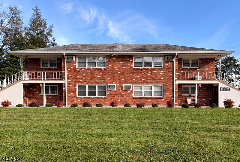 285 Stamets Rd #2