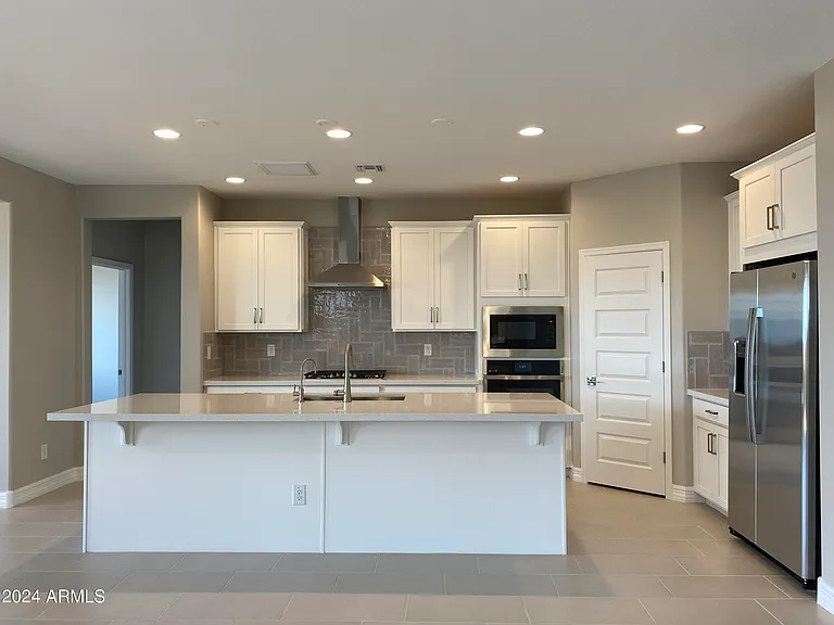 8826 W Medlock Dr — Photo 6
