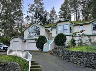 300 Gemma Cir, Santa Rosa, CA 95404