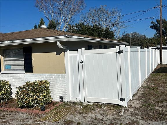 2nd image of 10824 Inglewood Ave
