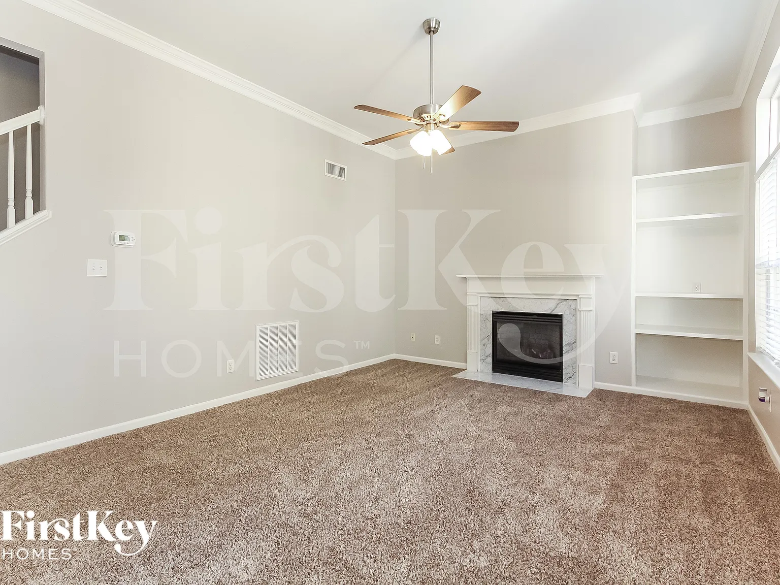 4 bed, 2.5 bath, 2352 sqft, $2,340 — Photo 3