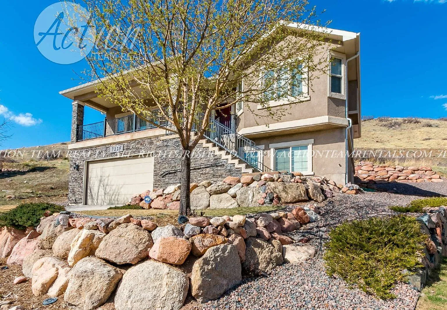 4 bed, 4.0 bath, 2810 sqft, $2,850 — Photo 2