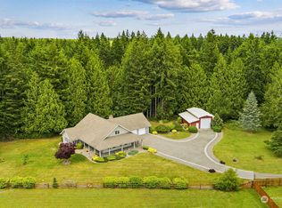 18461 Kippola Ln NW, Poulsbo, WA 98370