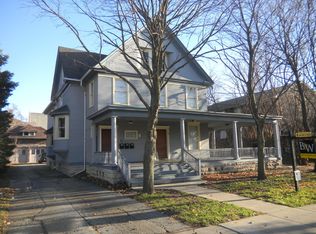 30 S 4th St, Aurora, IL 60505