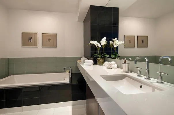 Rented by Compass | media 22