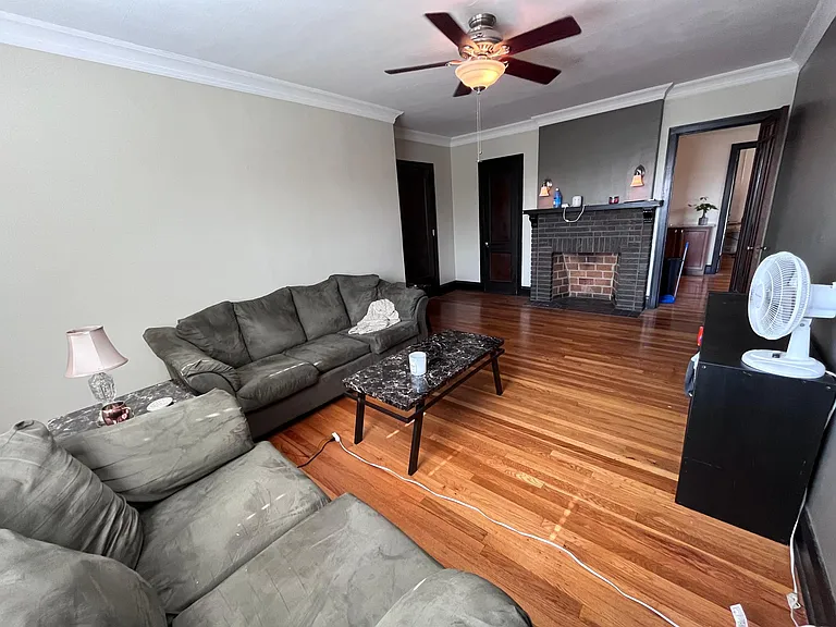 2517 Bryant Ave S #103 — Photo 11