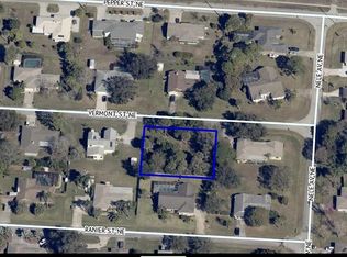 560 Vermont St NE, Palm Bay, FL 32907