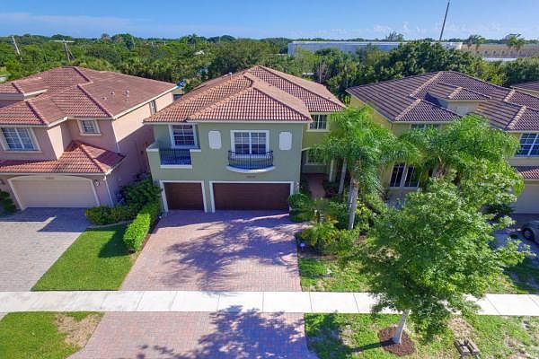 Home For Sale In Wyndsong Estates