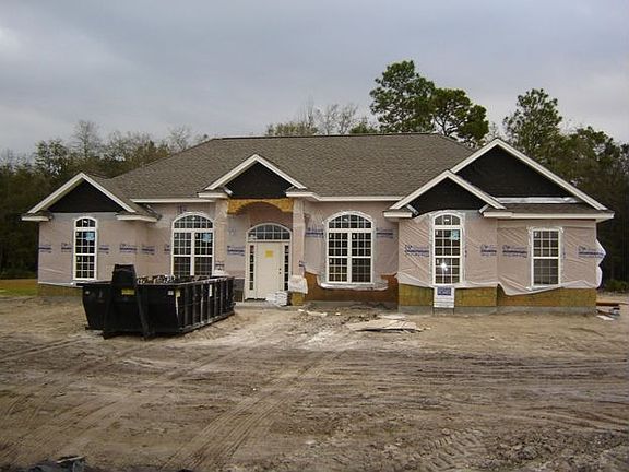 2nd image of 377 Lake Erie Dr