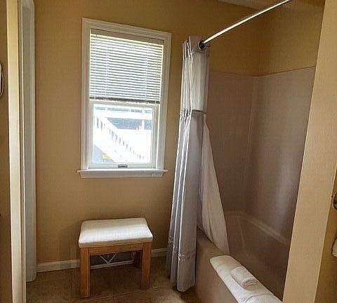 17 bath2