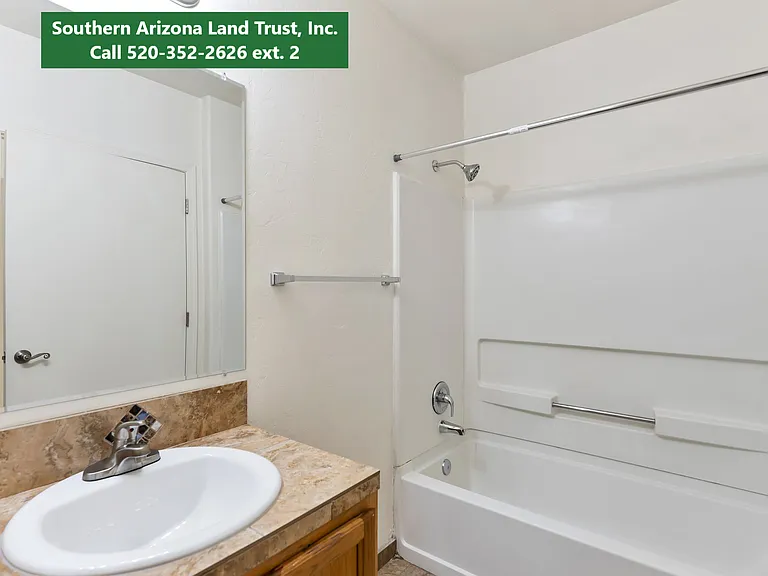 1935 W Banks Grove Pl — Photo 8