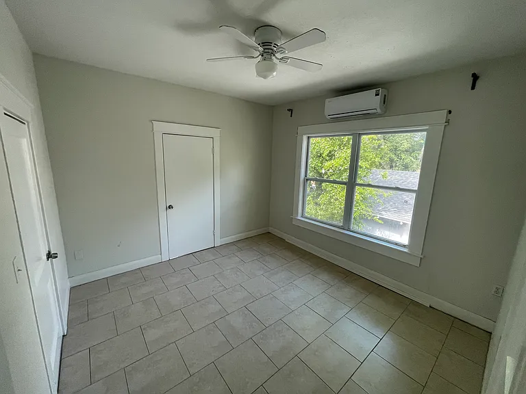 416 W Amelia Ave #3 — Photo 9