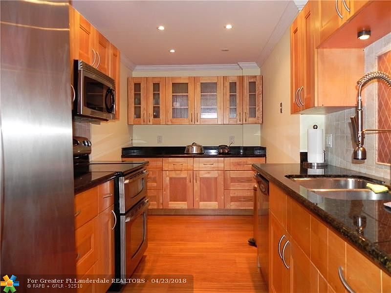 1st image of 4350 Hillcrest Dr APT 209