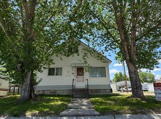 35 Conroy St, Diamondville, WY 83116