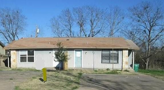 1st image of 504 Lenora Dr #A