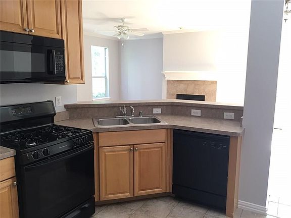 2nd image of 336 Regency Dr