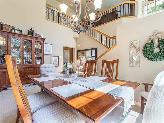 5th image of 24418 Hampton Dr Unit A