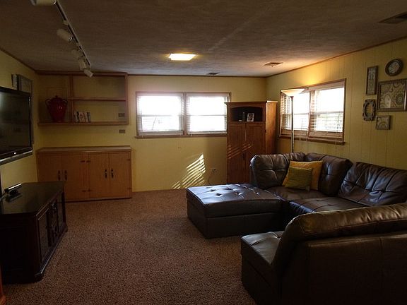 5th image of 8204 Central Ave
