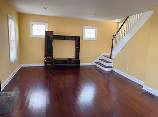 1918 Fuller St, Philadelphia, PA 19152