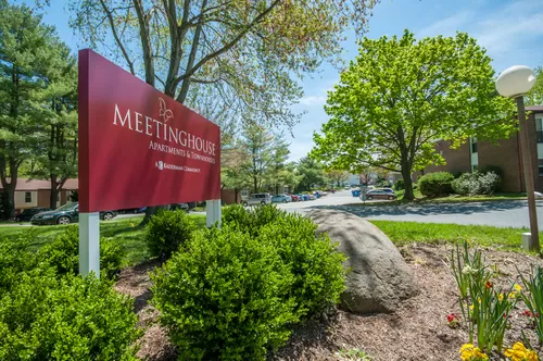 Conveniently Located - Meetinghouse Apartments & Townhouses