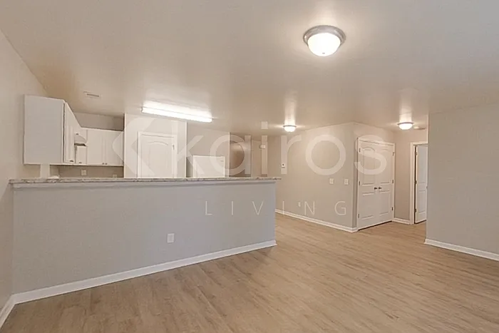 4 bed, 2.0 bath, 1400 sqft, $1,895 — Photo 3