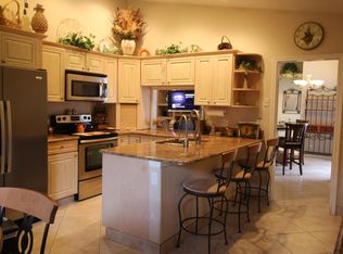 6597 Venetian Dr, Lake Worth, FL 33462