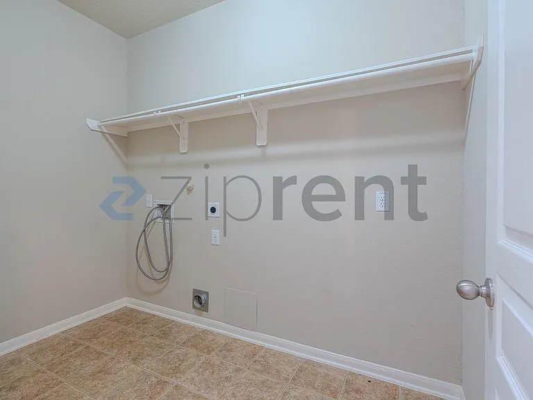 3029 Cambridge Meadows Ln — Photo 29