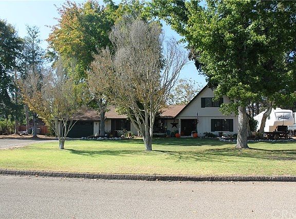 2nd image of 1350 La Loma Dr