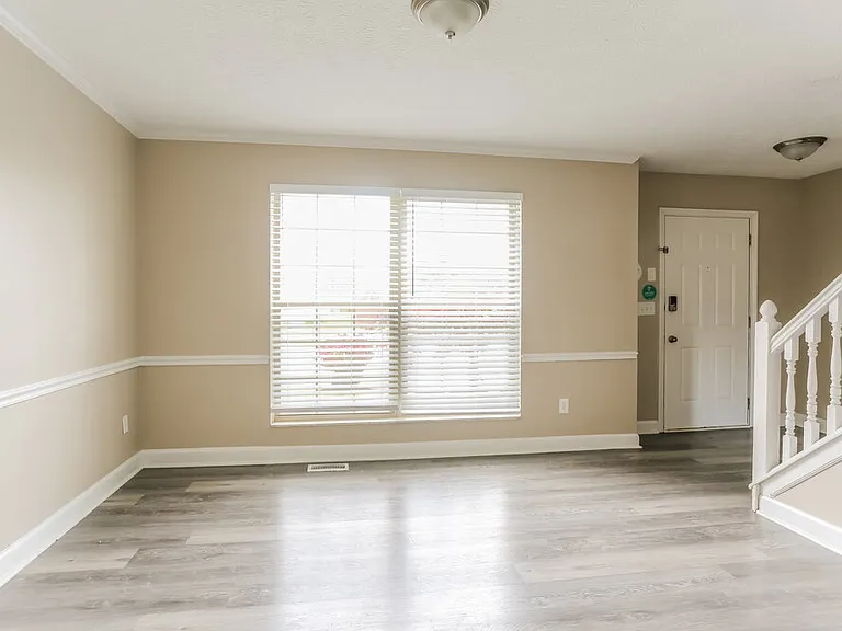 8711 Firstgate Dr — Photo 6