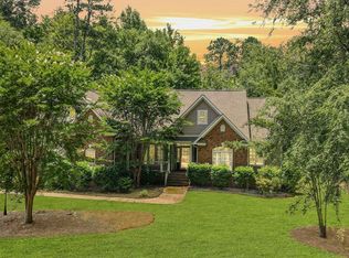 104 Arlington Ln, Greenwood, SC 29646