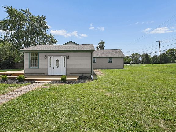 5th image of 3646 Parsons Ave