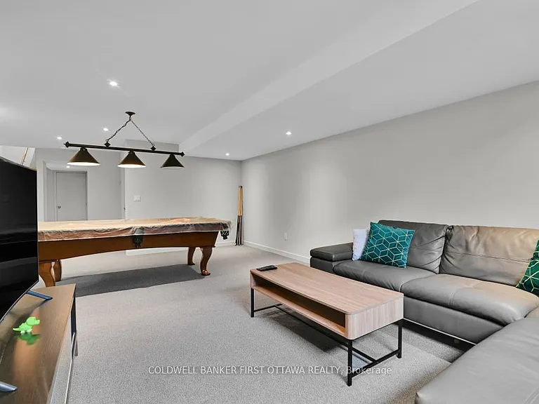 1035 Eider St — Photo 31