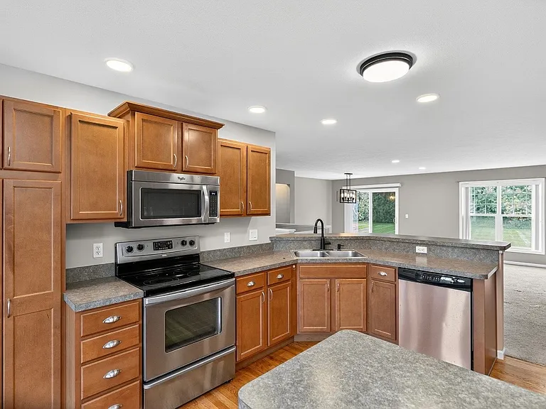 5841 Cottage Cir — Photo 5