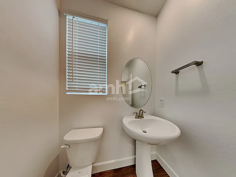 661 W Bosal Dr — Photo 7