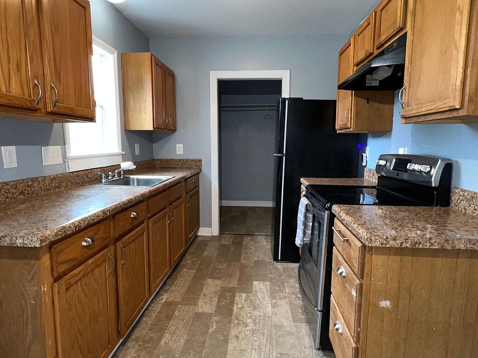 1st image of 4703 Potter Rd #B