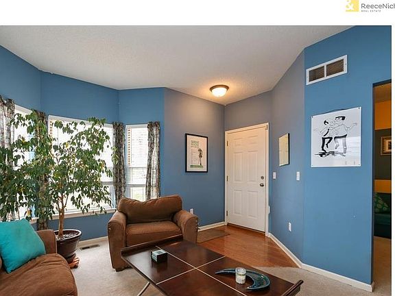2nd image of 404 Ann Ave