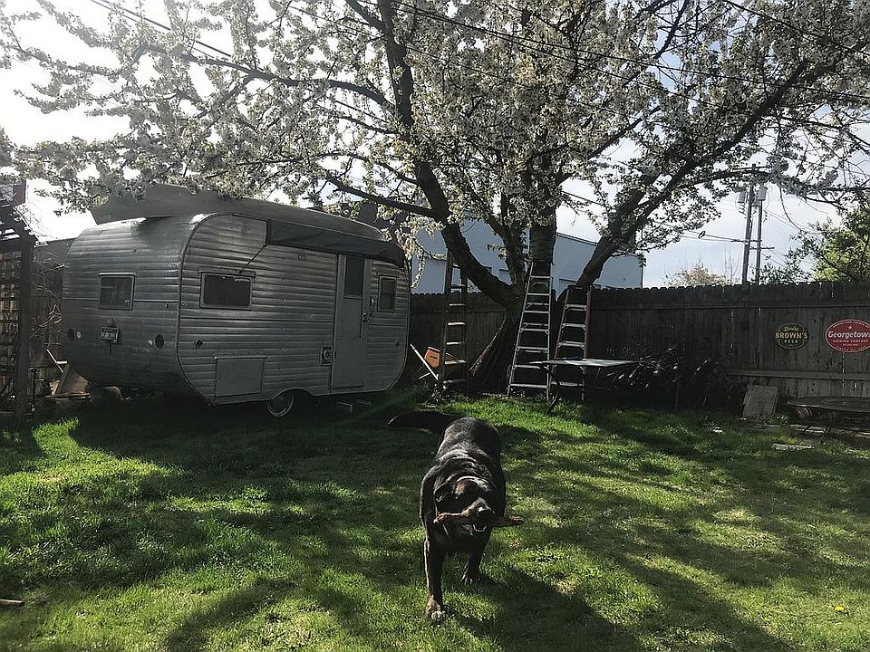2nd image of 618 S Opal St
