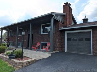 1726 Elmwood Dr, Clarksville, IN 47129