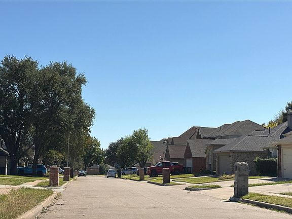 4th image of 5203 Alta Vista Ln