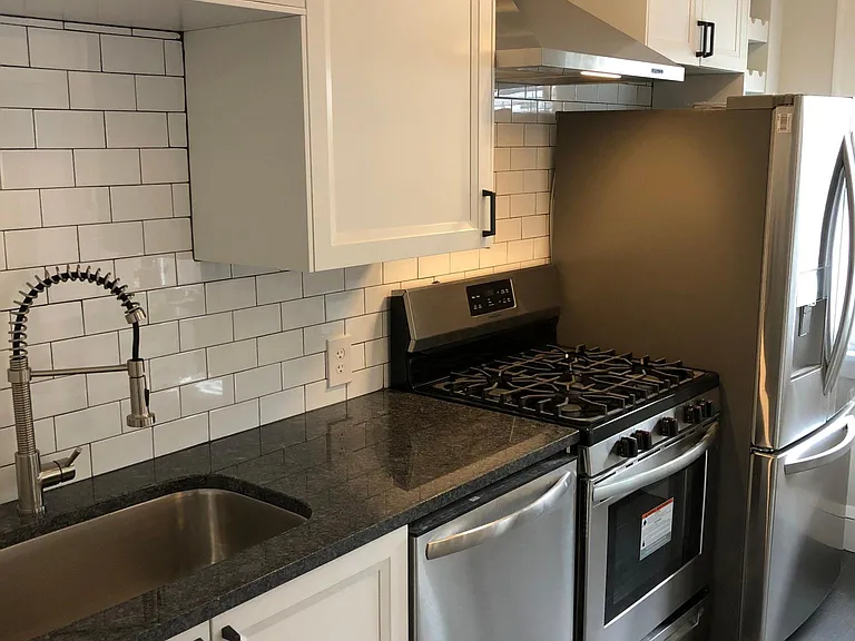 4513 Bryant Ave S #4 — Photo 4