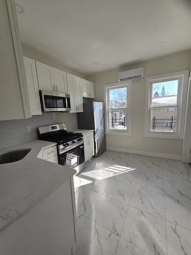 612 Richmond Rd #2 Photo 1