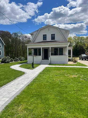 135 Ames St #1 Photo 1