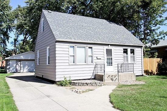 1st image of 2850 W 101st Pl