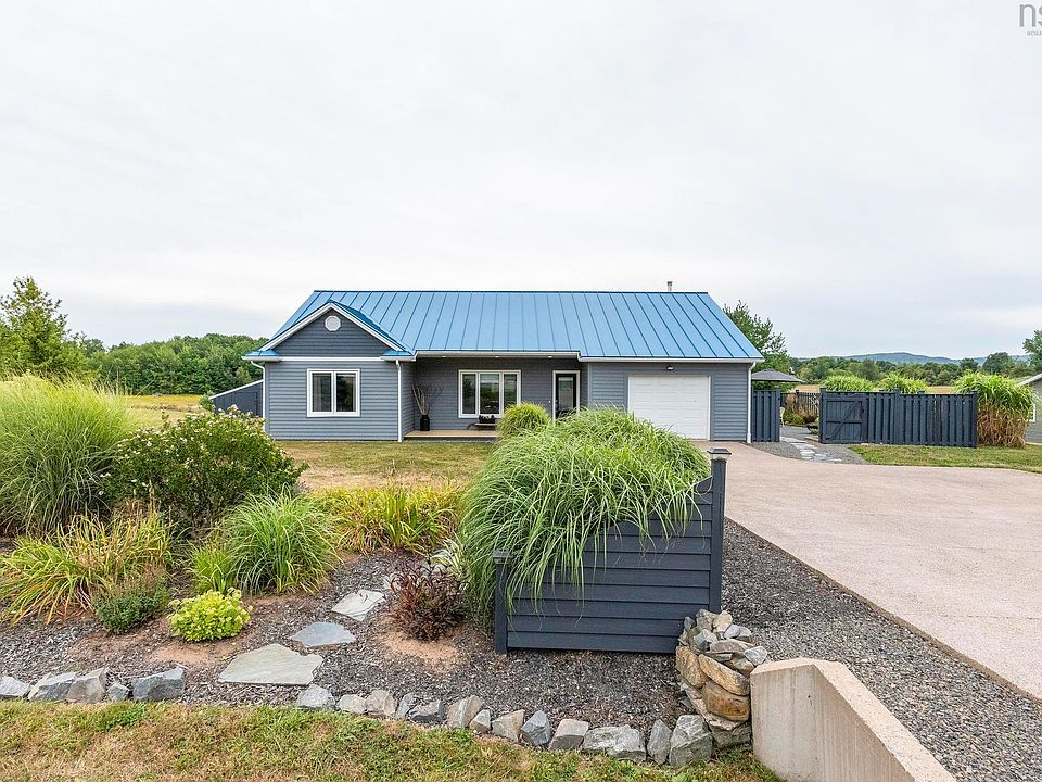 1st image of 355 Falmouth Dyke Rd