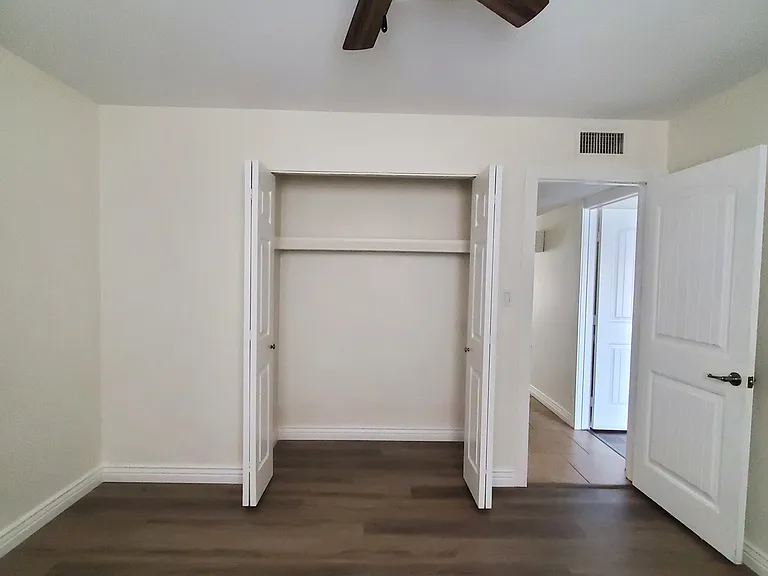 2725 S Azalea Dr — Photo 13