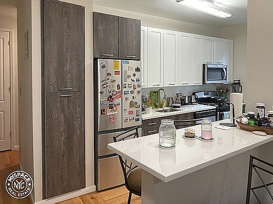 1st image of 240 Crown St #7Z
