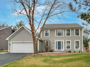 1163 Hummingbird Ln, Grayslake, IL 60030