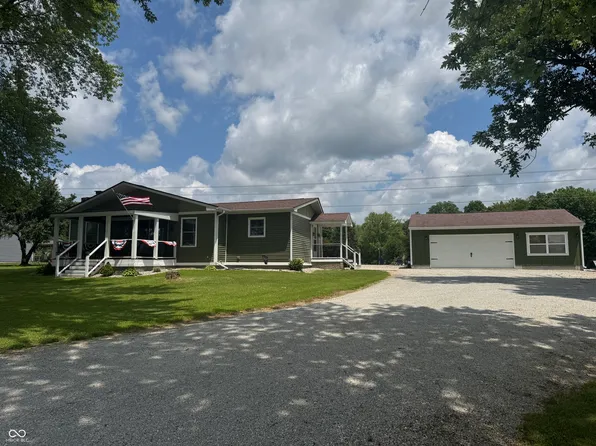 1500 NE Santee Dr, Greensburg, IN 47240