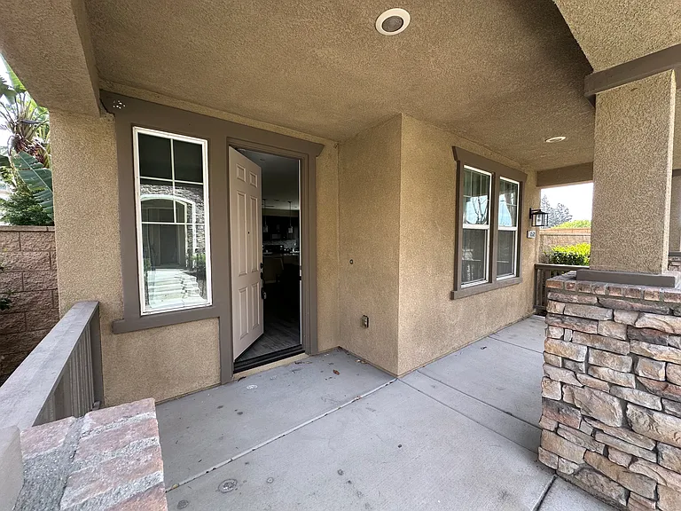 Cava Dr — Photo 17