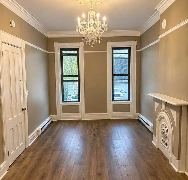 127 Dove St #1 — Photo 1